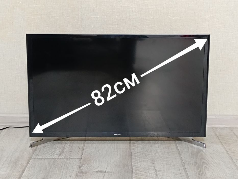 Samsung Smart TV, 82 см