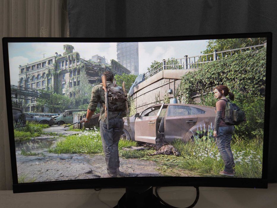 Acer XZ271 27" извит геймърски монитор 144Hz, с кутия