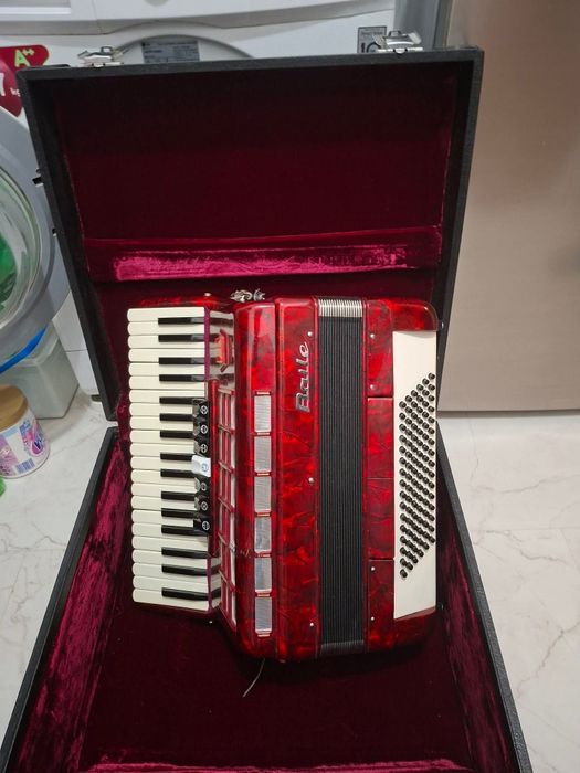 Acordeon Baille 96 basi 7 registre +2 la basi