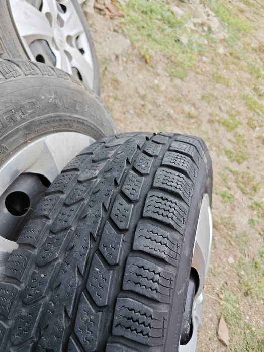 Железни джанти 15 с тазове и зимни гуми 185/65/15