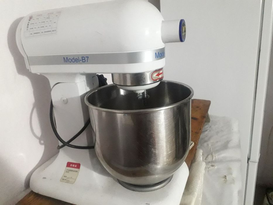 Миксер кондитерский