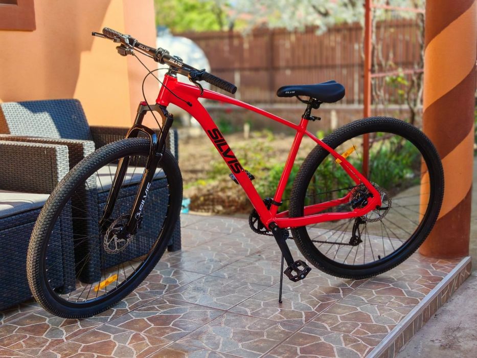 Bicicletă mountain bike