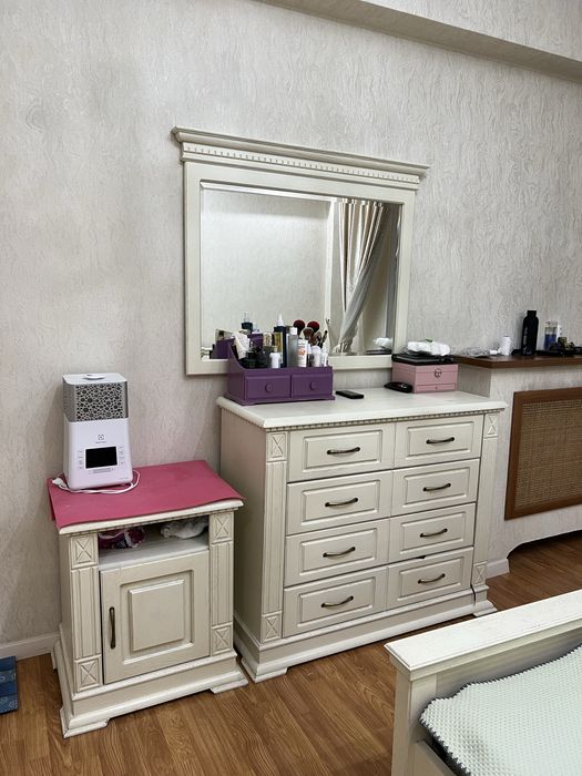 Спальный гарнитур