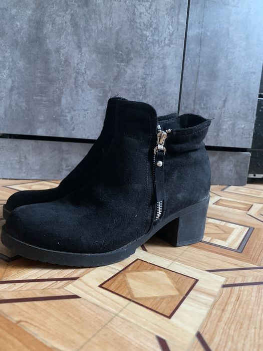 Продам ботиники