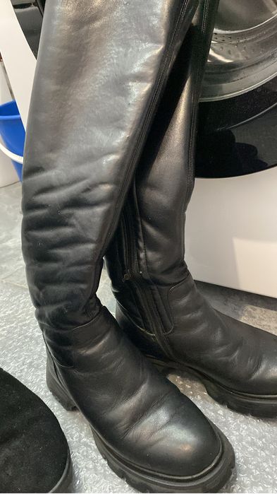 Отдам даром кожаную обувь 36 размера