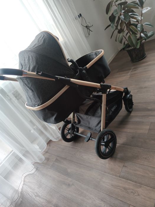 Детская коляска.