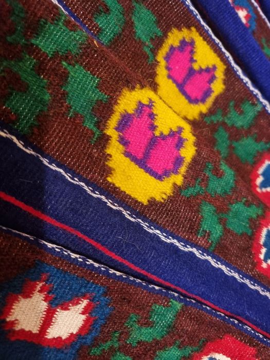 Valnic vechi de lana tesut manual