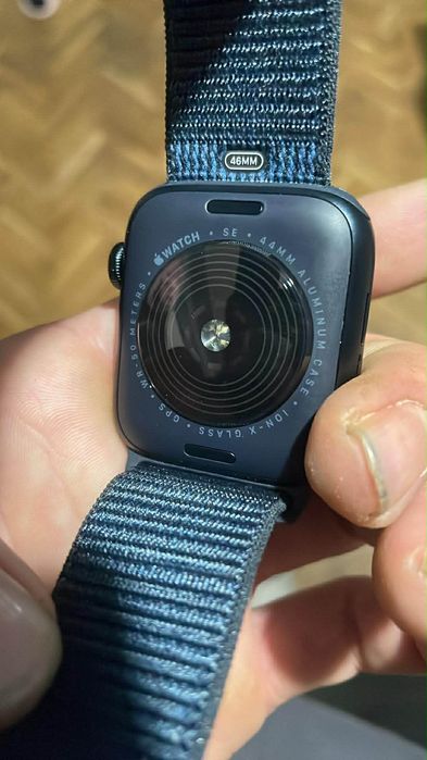 Apple watch SE (Gen2) 44 mm Midnight + GPS Чисто нов! Не използван!