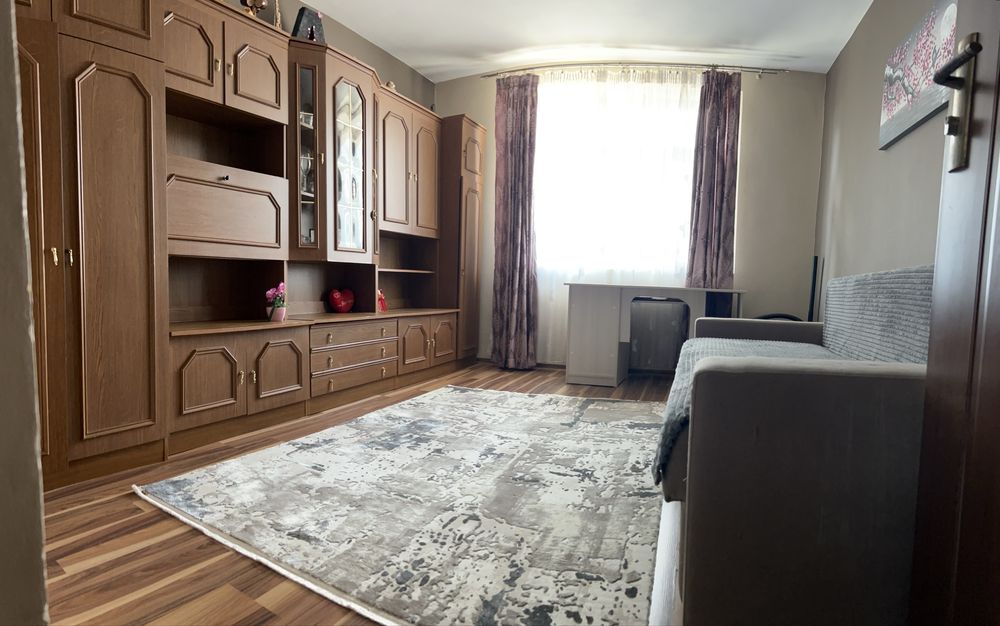 Apartament 2 camere etaj 1/1 Letcani