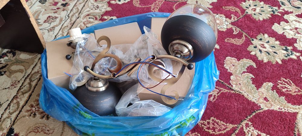 Новые люстры, 2 штуки