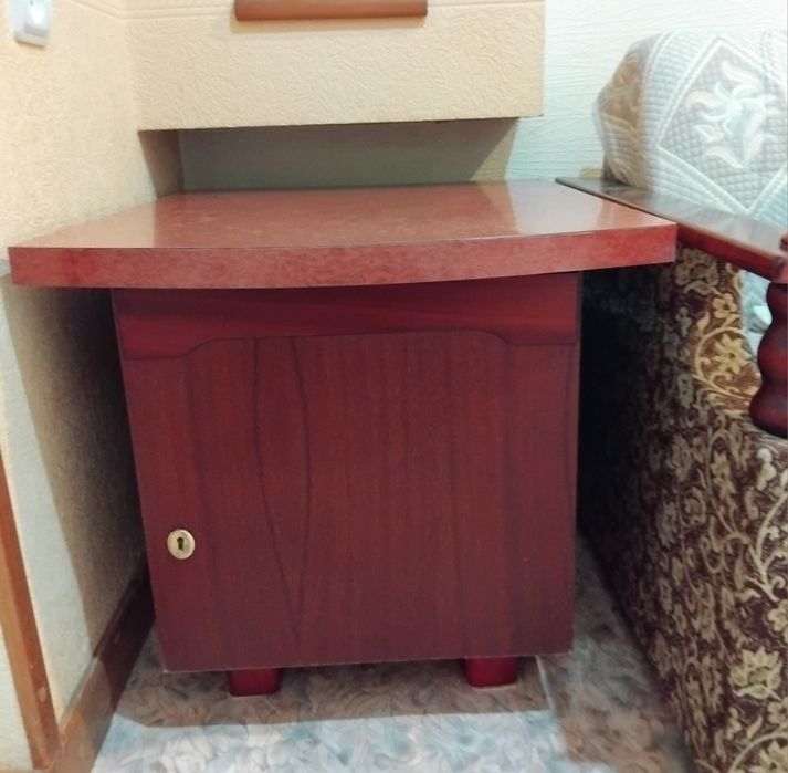 Тумбочка  60х70×60
