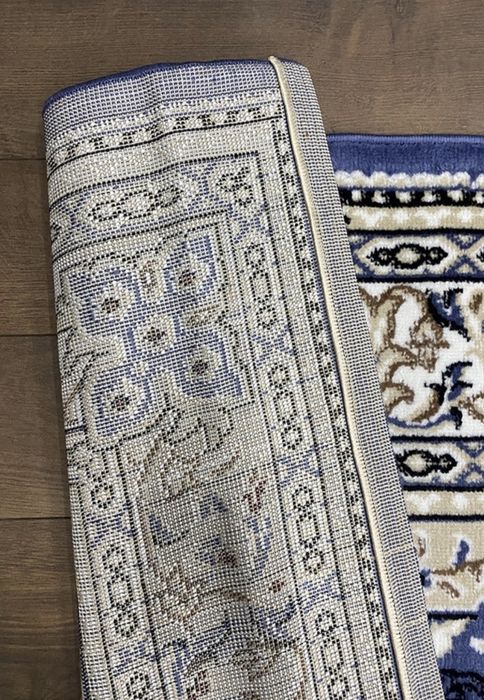 Продам ковер в хорошем состоянии