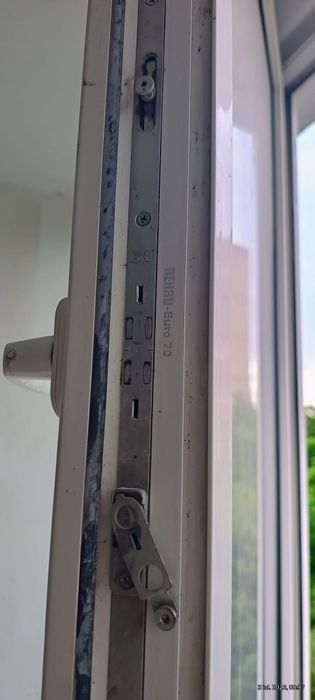 Geam termopan pentru balcon
