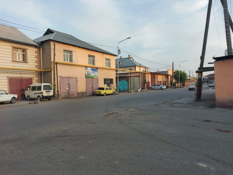 Продаётся дом возле базара