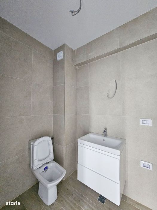 Apartament cu vedere catre lac in complex cu piscina privata si sala d