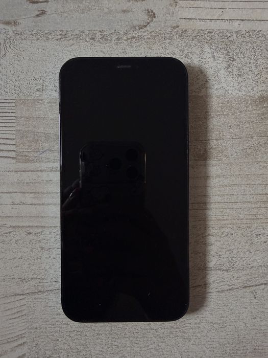 iPhone 12 Pro с оригинална кутия