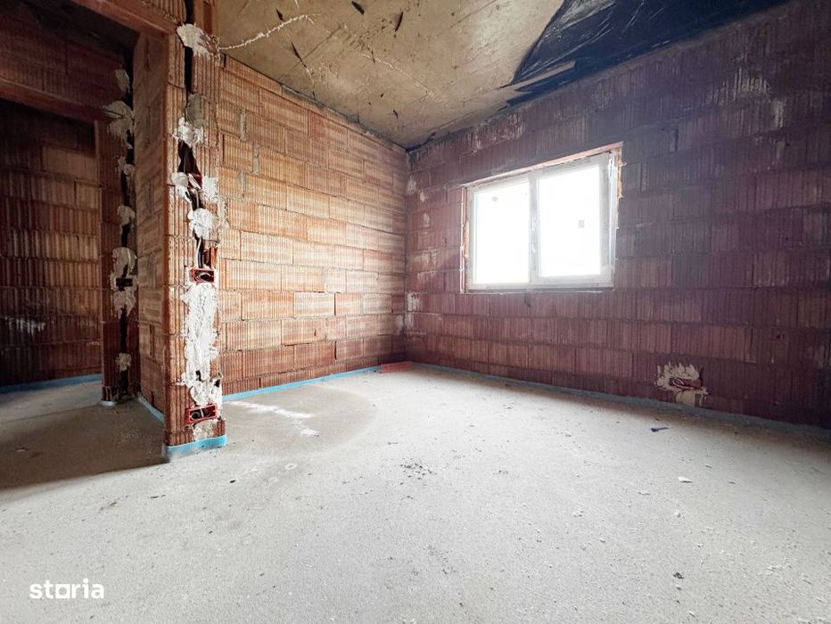 Duplex despartit prin camera tehnica, 121mp utili,350mp teren -Mosnita