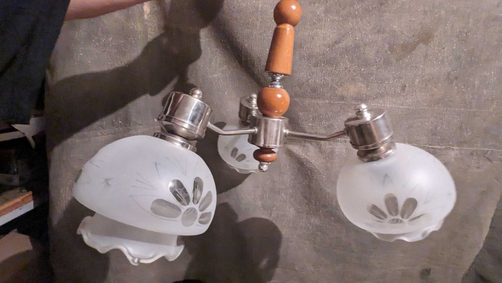 Полилей с три крушки