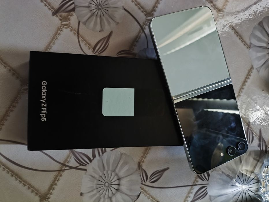 Продаю Samsung Galaxy Z Flip 5