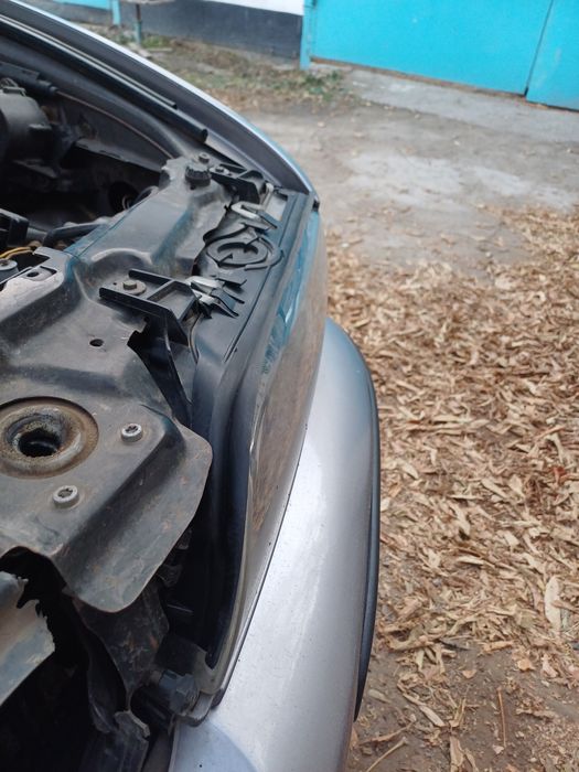 Резиновый уплотнитель фар бмв е39.