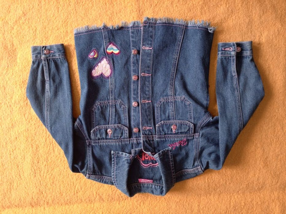 Продаю джинсовый костюм