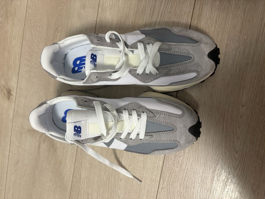 Adidași noi New Balance 327