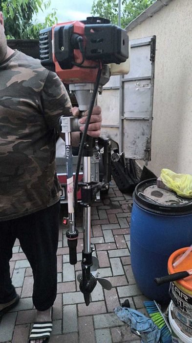 motor auxiliar pe benzina pentru barci (nou)