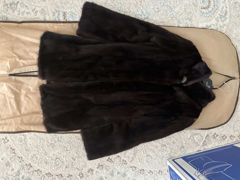 Продаю норковую шубу