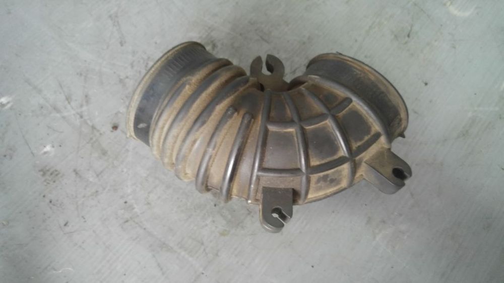 furtun admisie aer 1.5 b m15a suzuki ignis swift dupa 2003