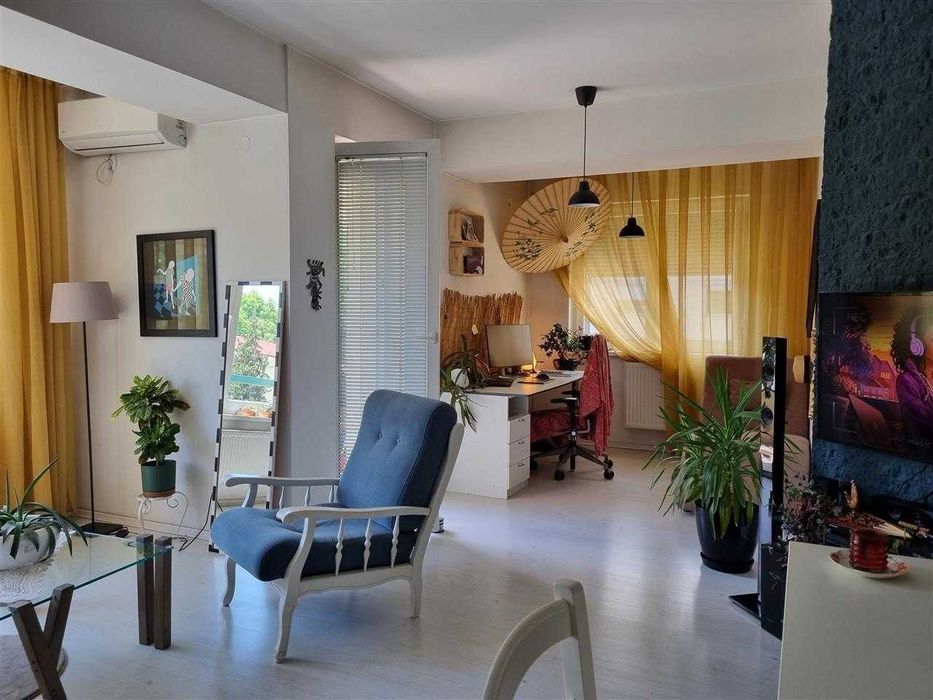 Дава се под наем Двустаен апартамент в Бургас, Славейков - 63 кв.м за 255 € - Снимка #2