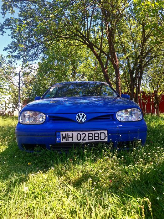 Vând golf 4 1.6 SR
