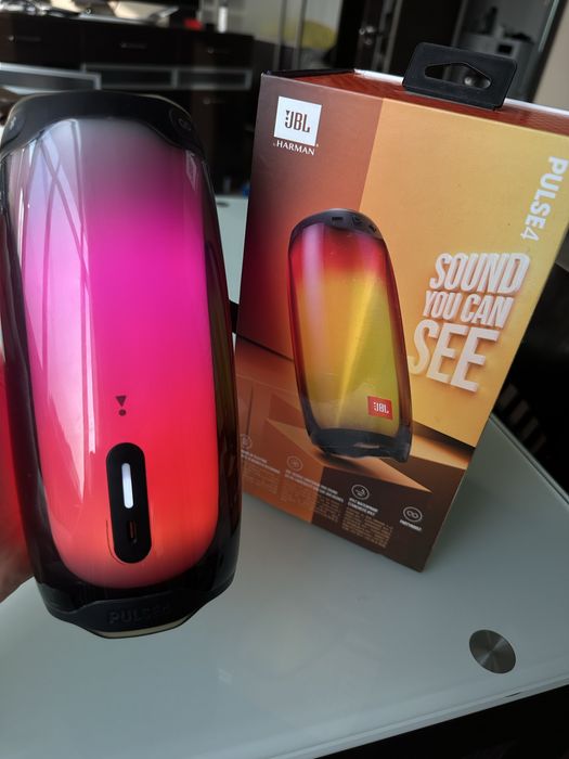 JBL Pulse 4 портативная колонка