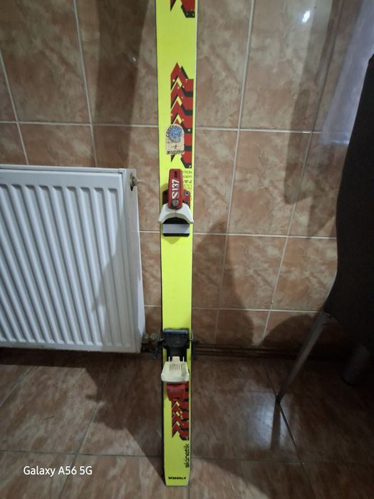 Vand   Schiuri  1,37 cm stare buna .