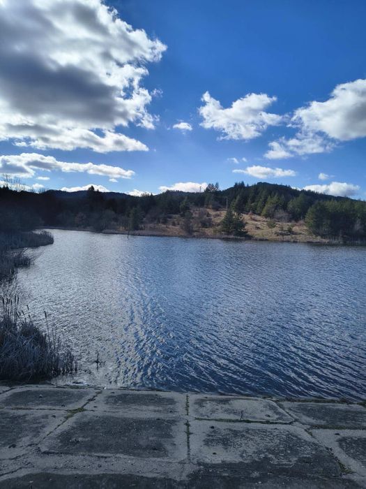 Продавам парцел 3 дк