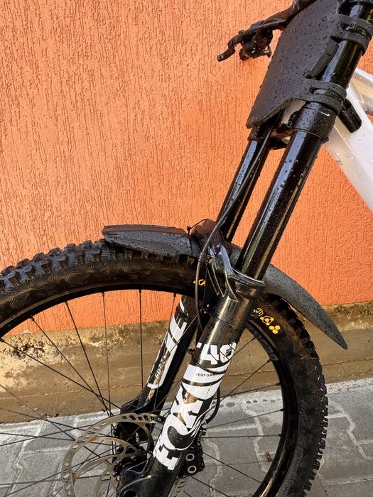 Cube two215 race