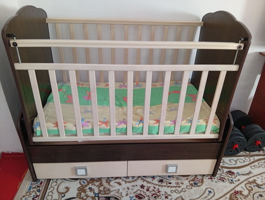 Кровать детская продам