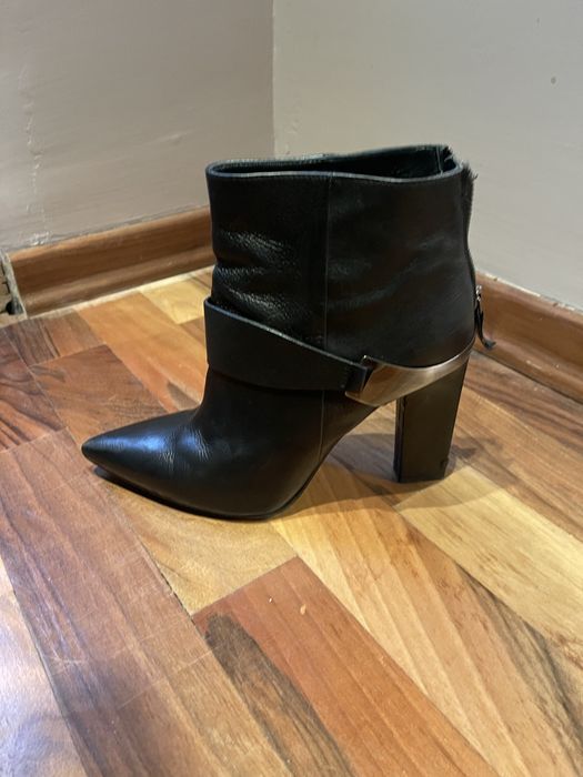 Италиански боти от естествена кожа