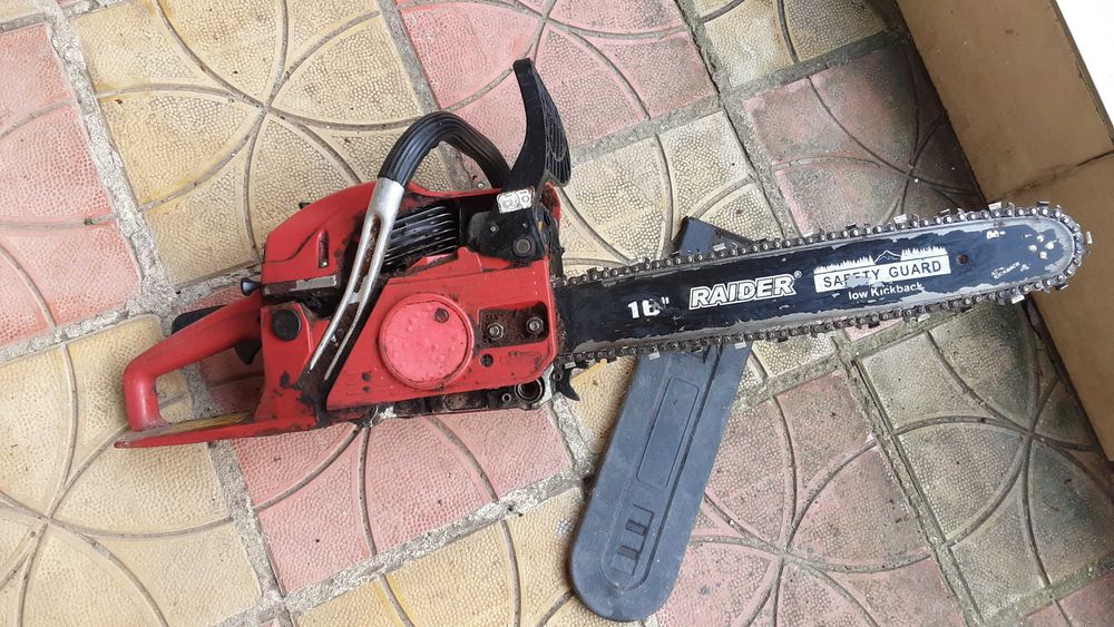 Верижен моторен трион