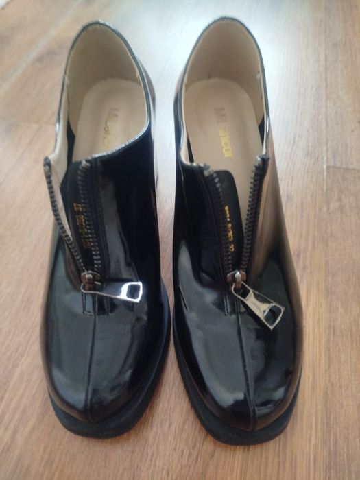 Женская обувь батильоны