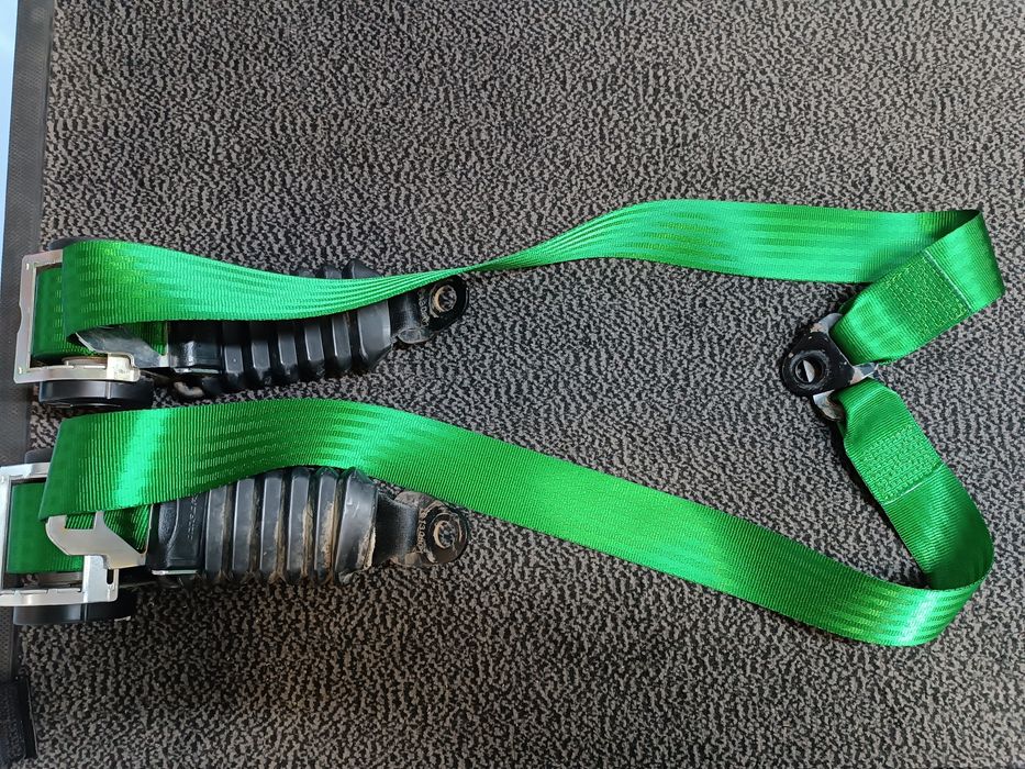 Ремонт на колани. Цветни оригинални предпазни колани!