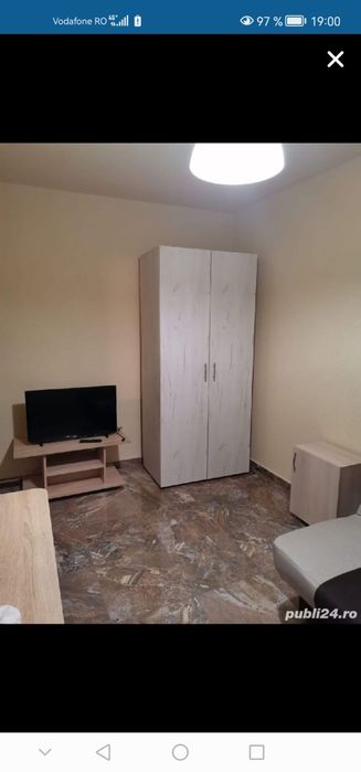 Închiriez Garsonieră