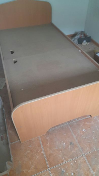Срочно продам кровать