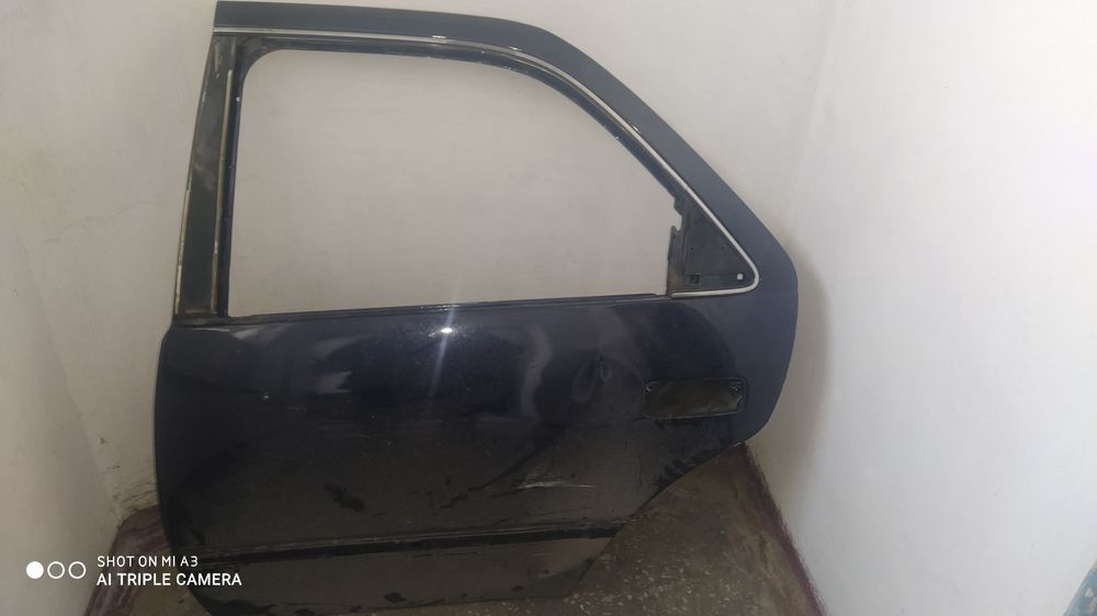 Продам дверь на Камри 20