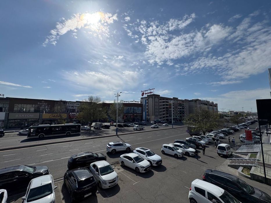 Аренда под:Бутик,Офис, Лагистика,Магазин и т.д Ор:Самарканд дарвоза