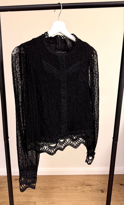 Y.A.S. Риза с дантела и волани