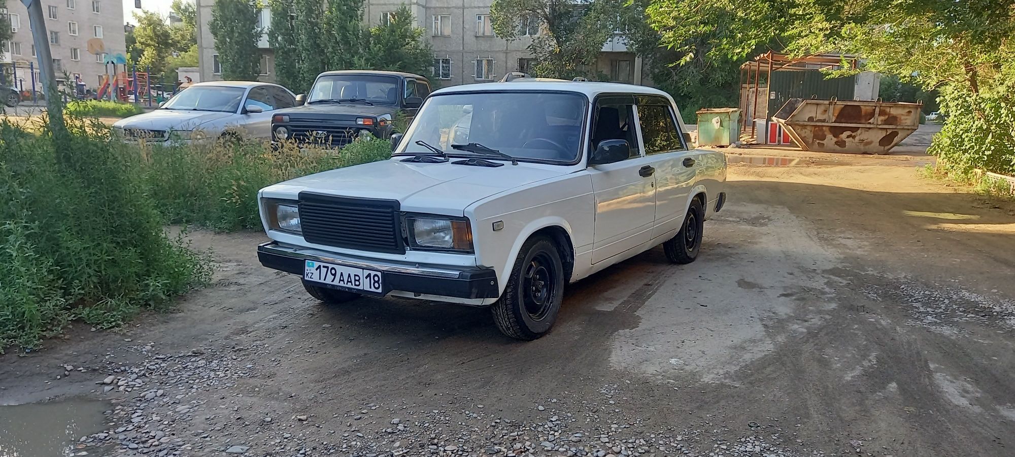 Что лучше Audi 80 или ВАЗ Нива 2121