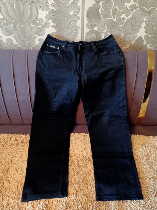 Продам джинсы мужские