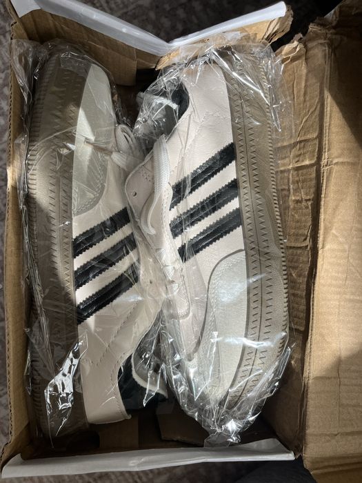 Кроссовки/кеды/не ношенные