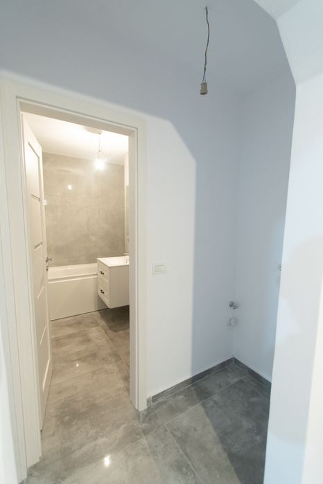 Apartament cu doua camere, decomandat, zona Soarelui. Proprietar