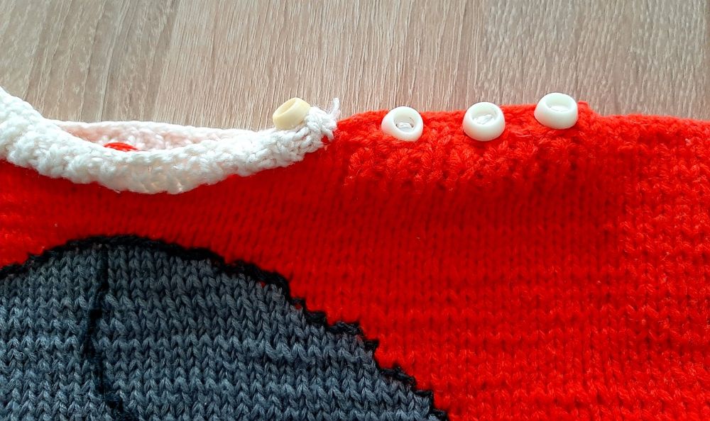 Ефектна туника,  и  две потничета за 13лв,двете